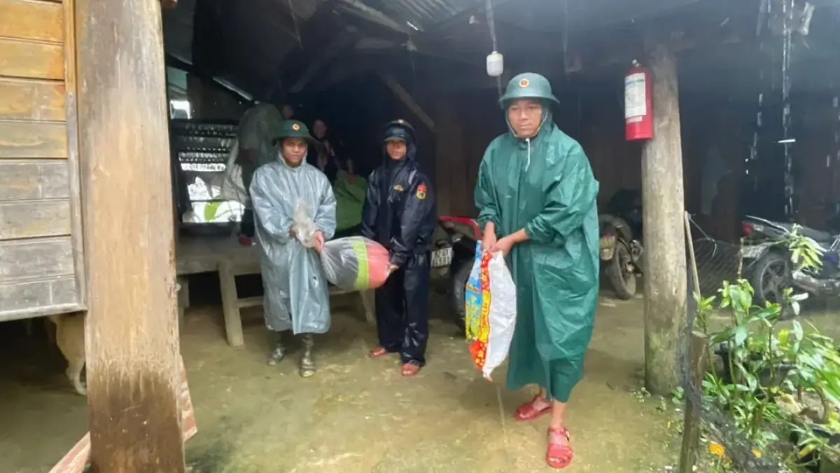 Đà Nẵng di dời dân khỏi vùng nguy hiểm do thời tiết xấu